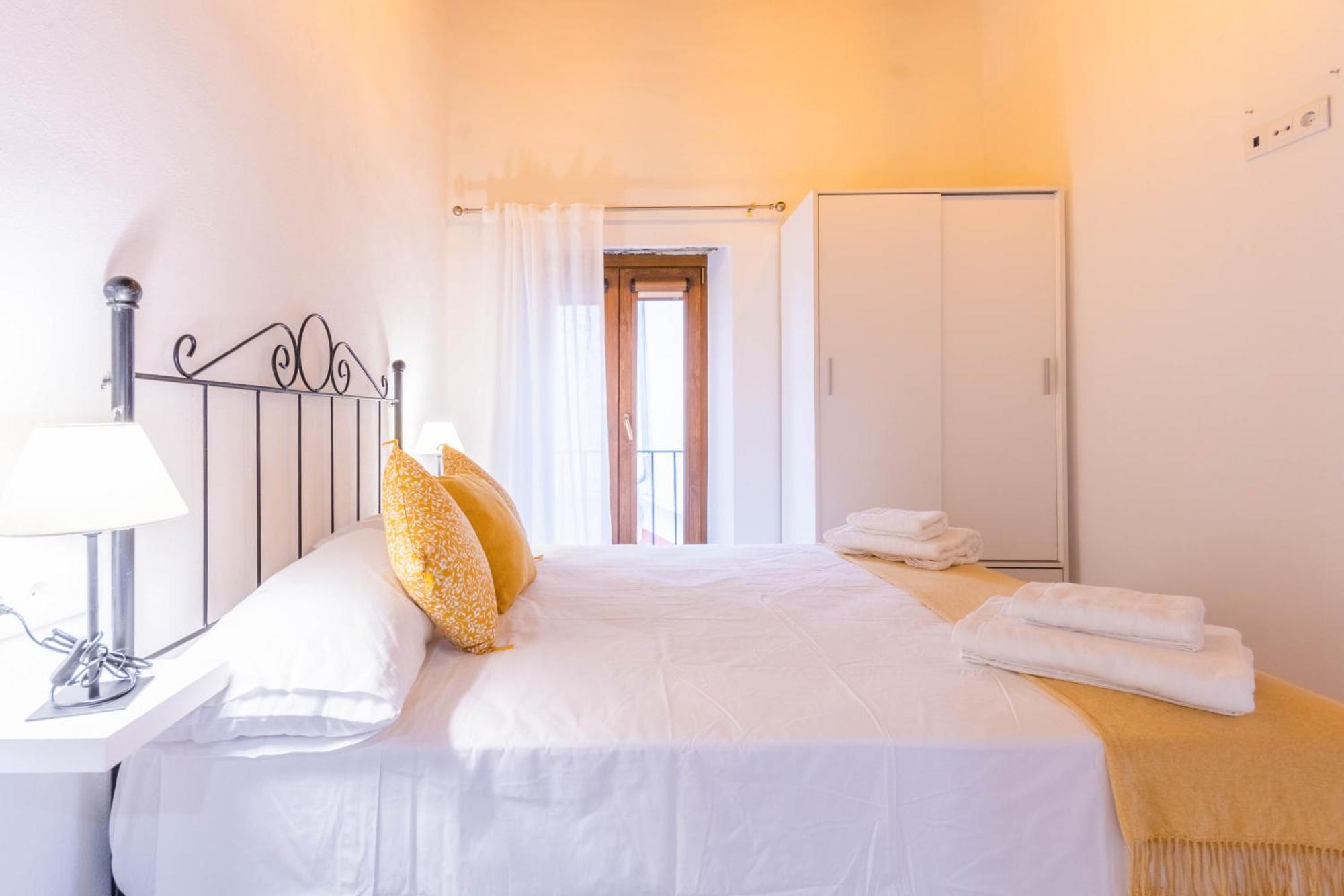 Apartamentos Miguel De Cervantes Centro Córdoba Eksteriør billede